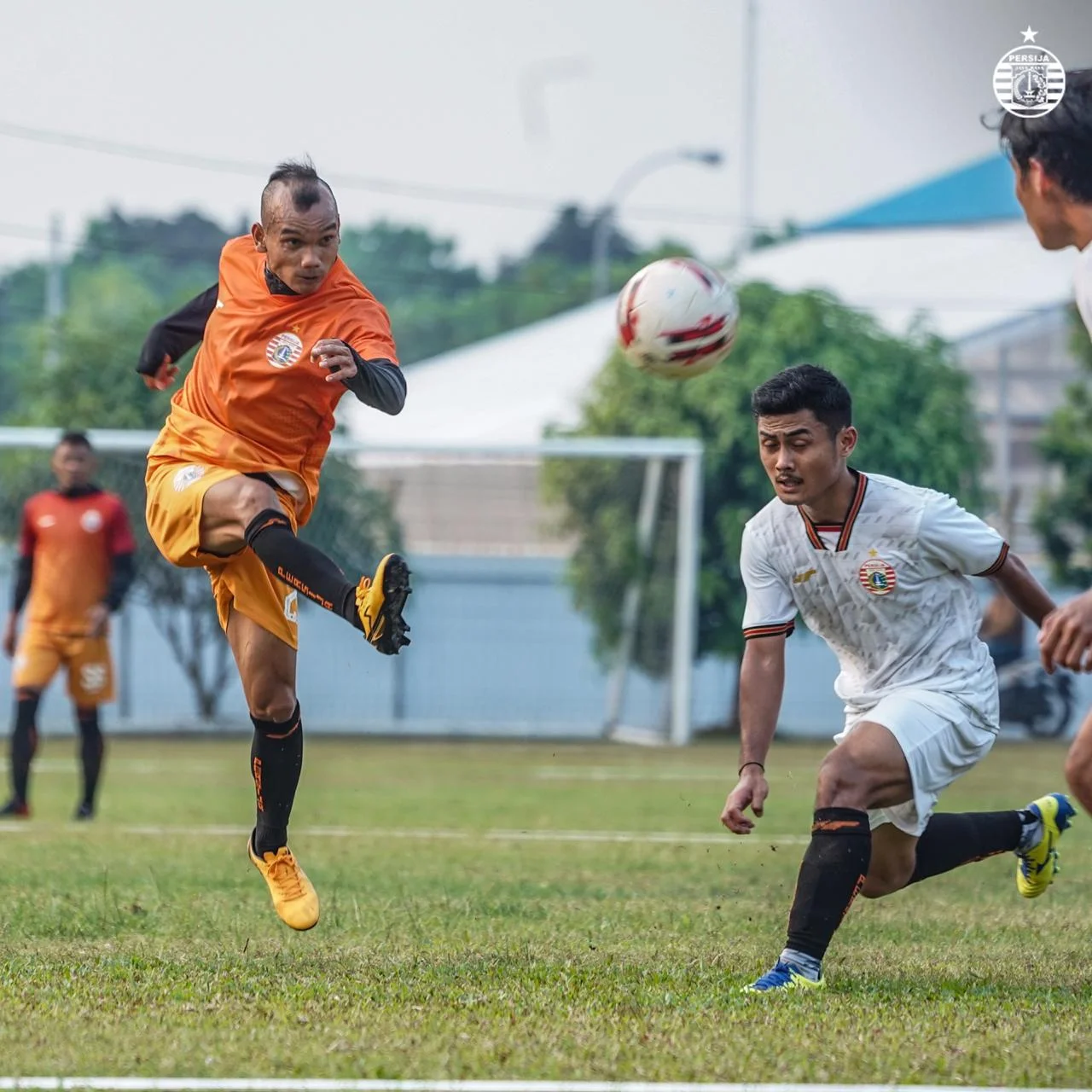 KENANGAN SEPATU 67 RIBU RIKO SIMANJUNTAK DI AWAL KARIERNYA