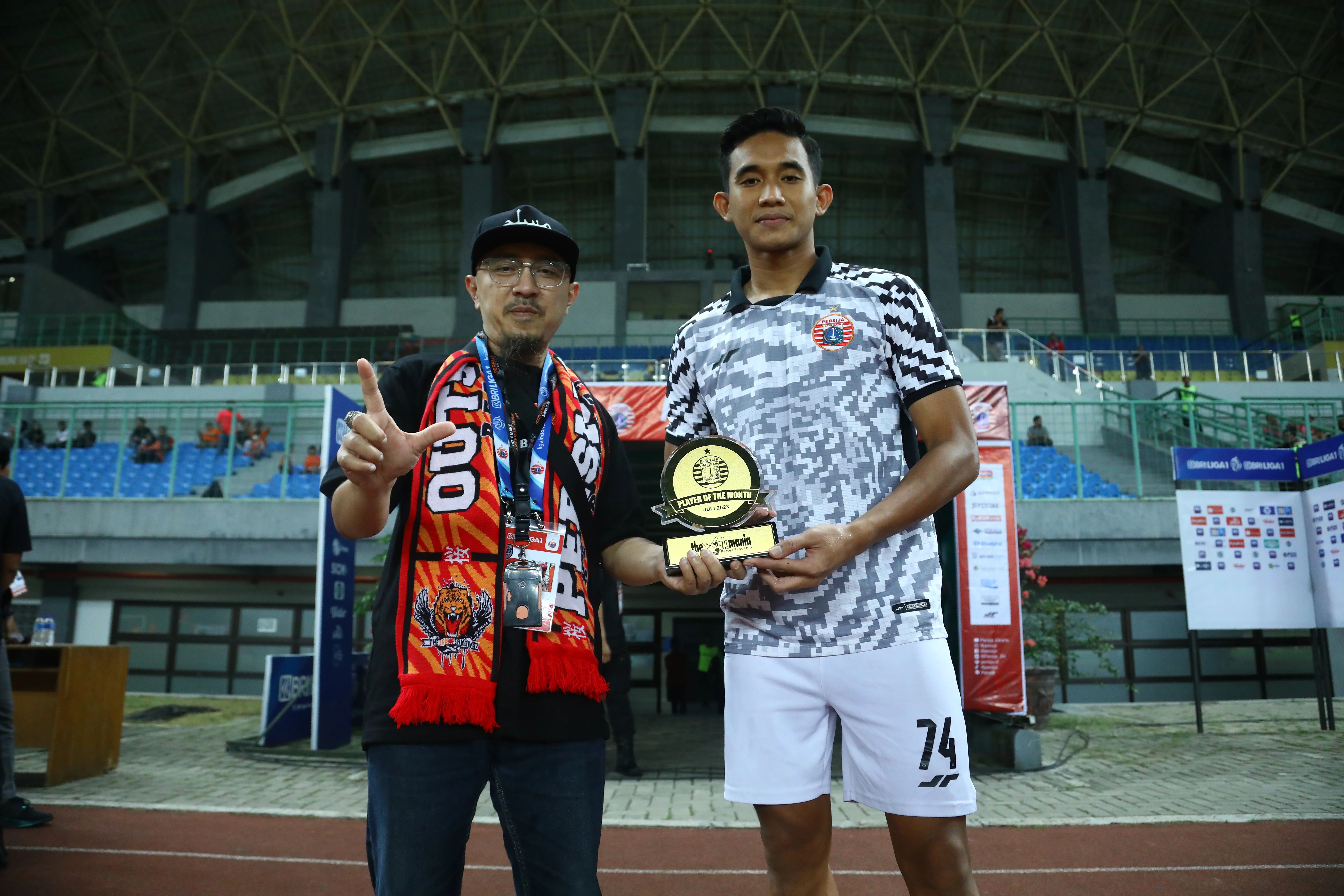 TERBAIK JULI, APRESIASI THE JAKMANIA UNTUK RIZKY RIDHO