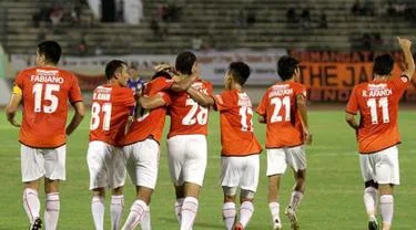 SEJARAH HARI INI: PERSIJA KALAHKAN BARITO PUTERA (2013)