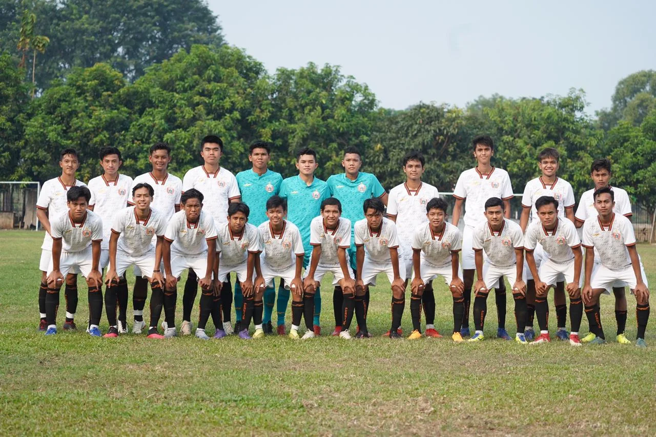 TIM EPA PERSIJA NILAI UJI COBA DENGAN TIM SENIOR SANGAT BERMANFAAT