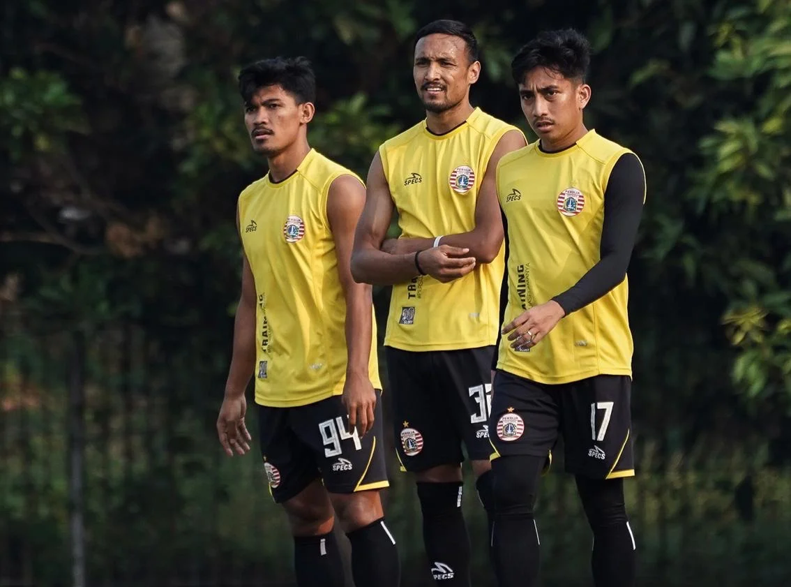 PERSIJA SIAP HADANG SANG PEMUNCAK KLASEMEN