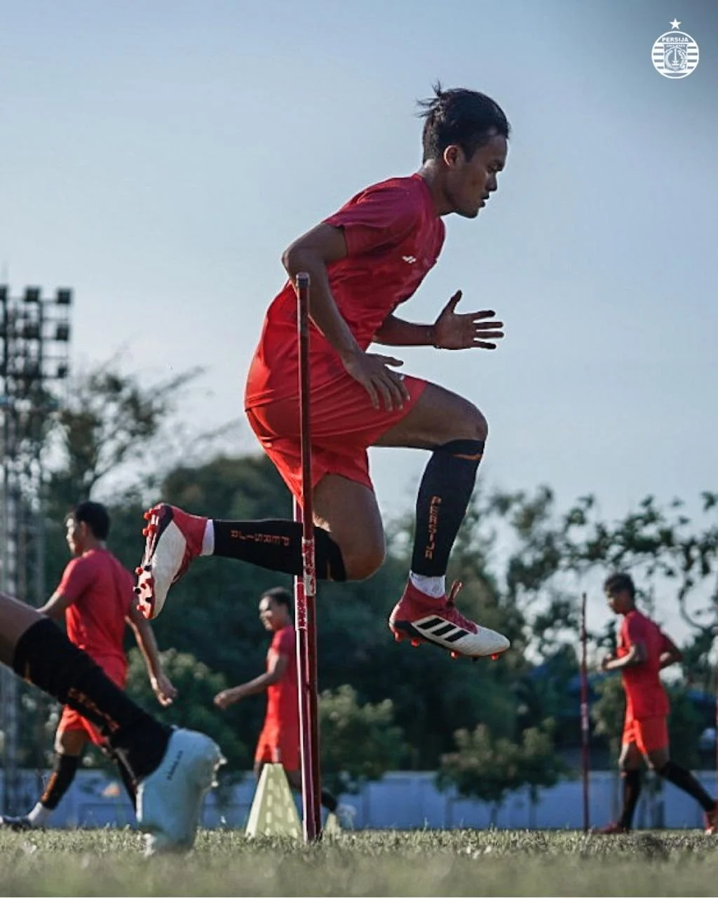 DELAPAN PEMAIN PERSIJA MASIH BERUSIA DI BAWAH 10 TAHUN SAAT TROFEO DIGELAR