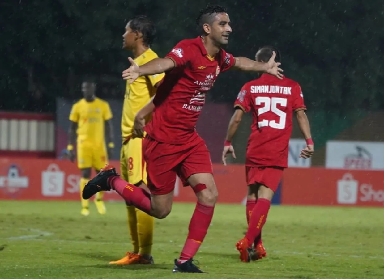 DUTRA UNGKAP RAHASIA MENJADI BEK ERA SEPAK BOLA MODERN