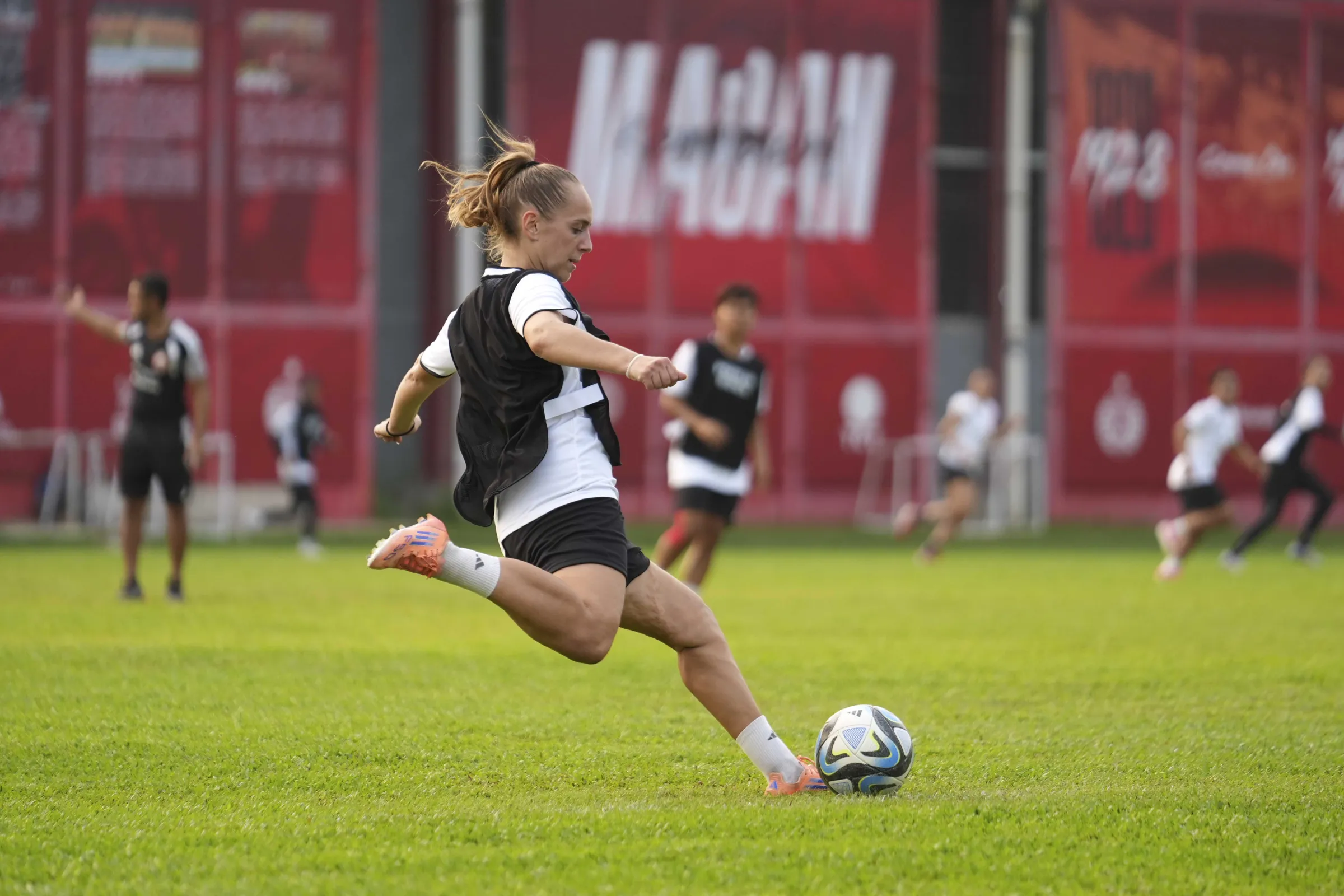 LISA JACOB ANTUSIAS JALANI PETUALANGAN BARU BERSAMA PERSIJA PUTRI