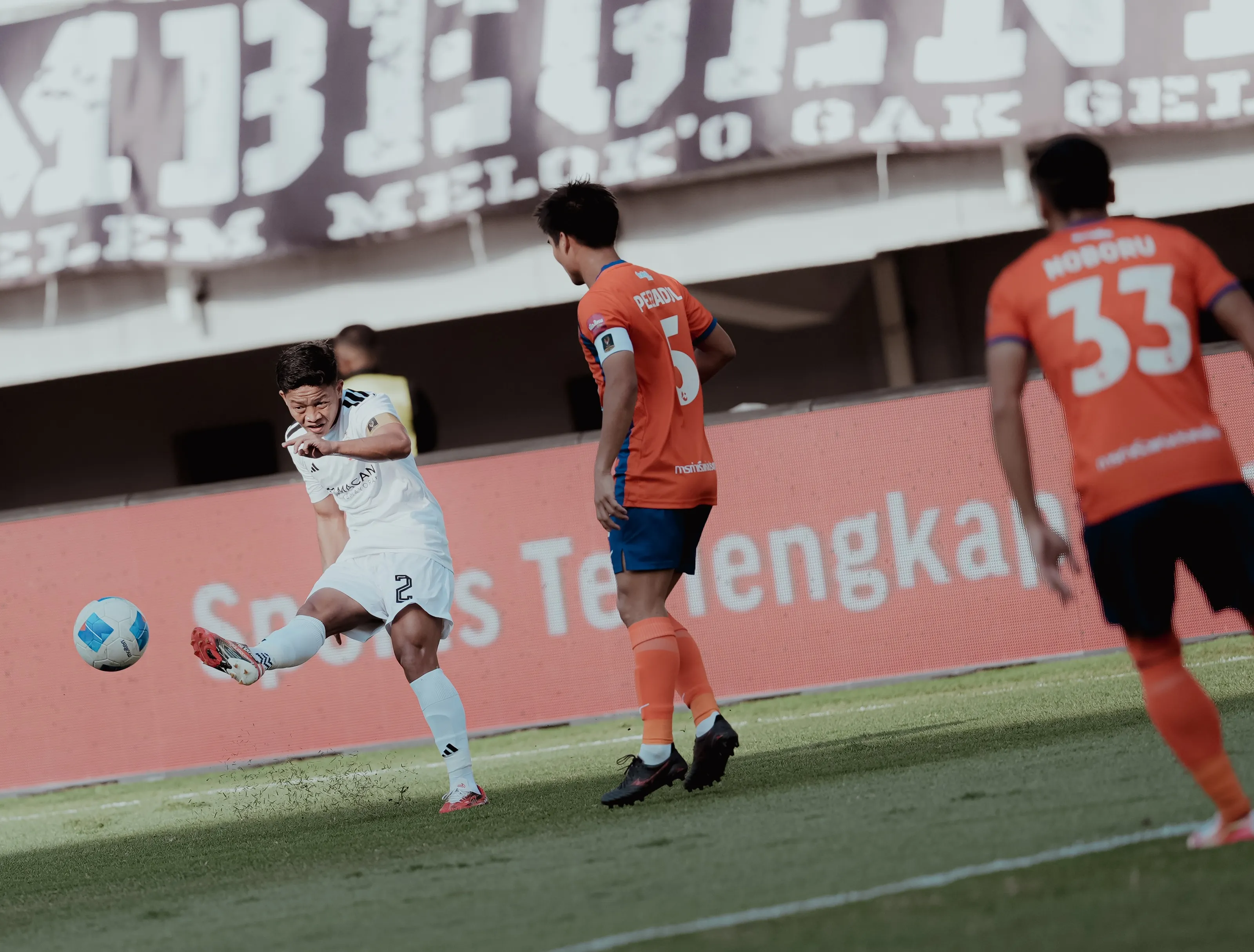 BABAK PERTAMA, PERSIJA TERTINGGAL DARI PORT FC 2-1