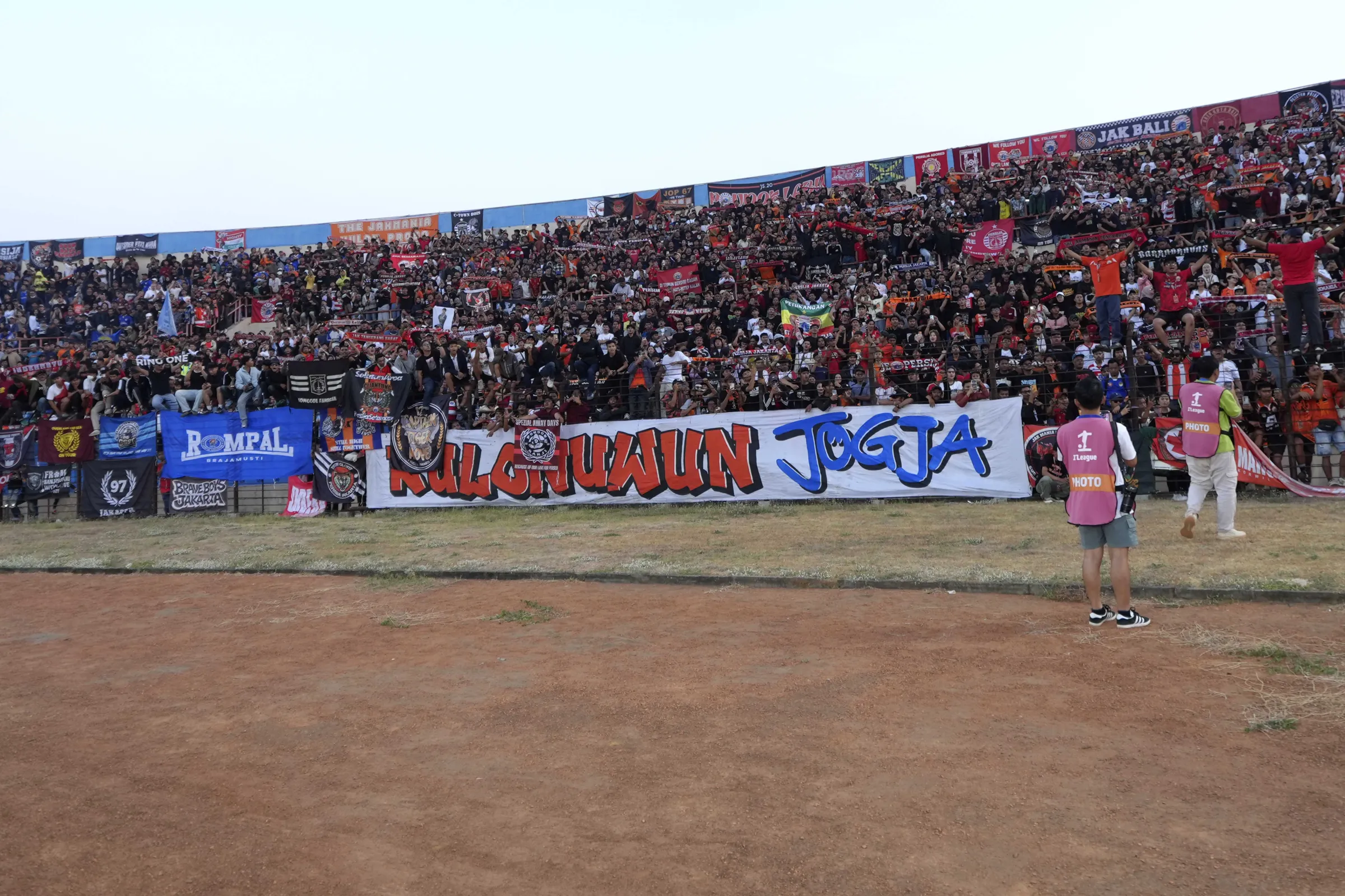 SHIN TAE-YONG BERHARAP KEHARMONISAN ANTARSUPORTER DI BANTUL TERULANG DI BIS