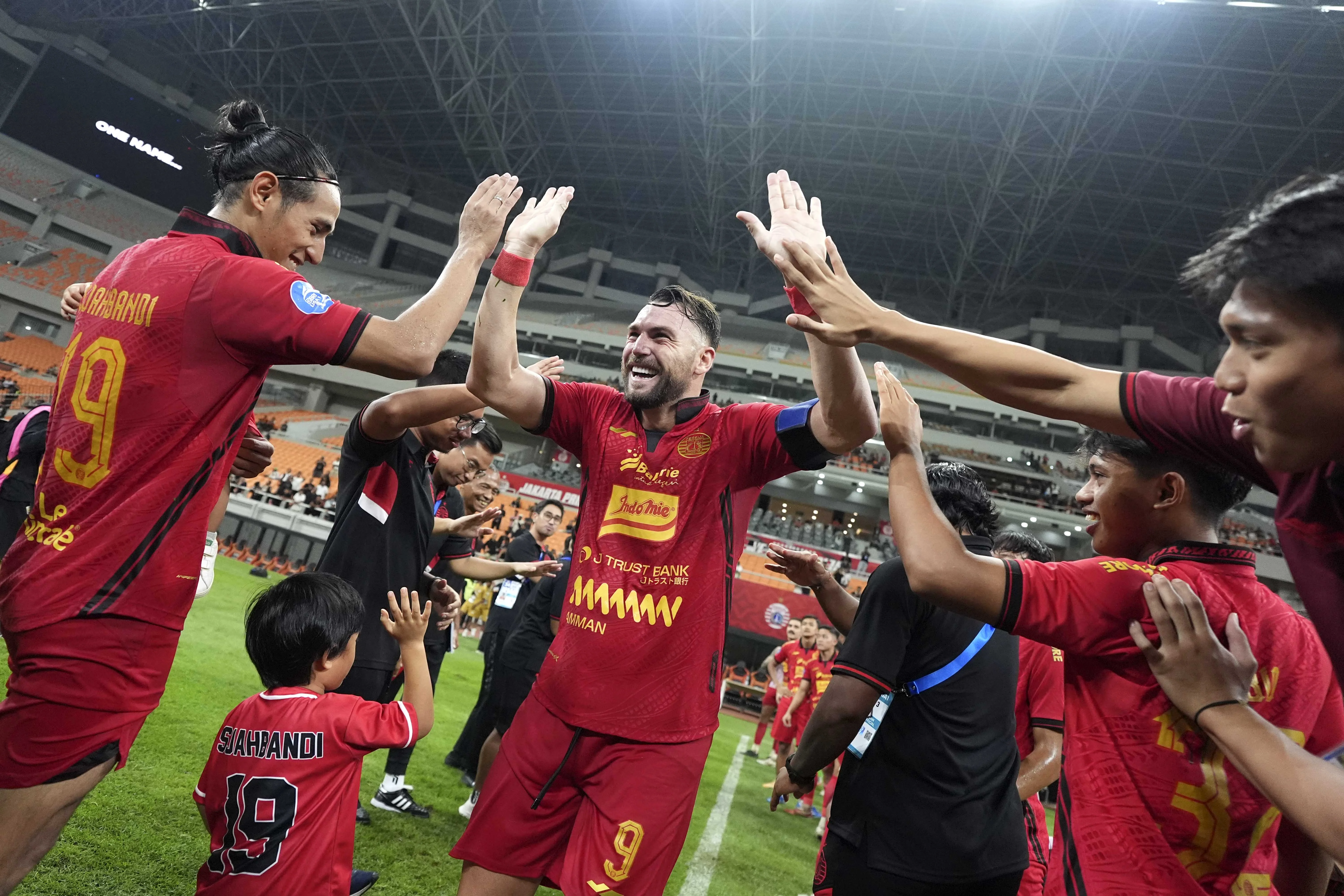 MARKO SIMIC, MENGAGUMKAN DAN MENGGETARKAN!