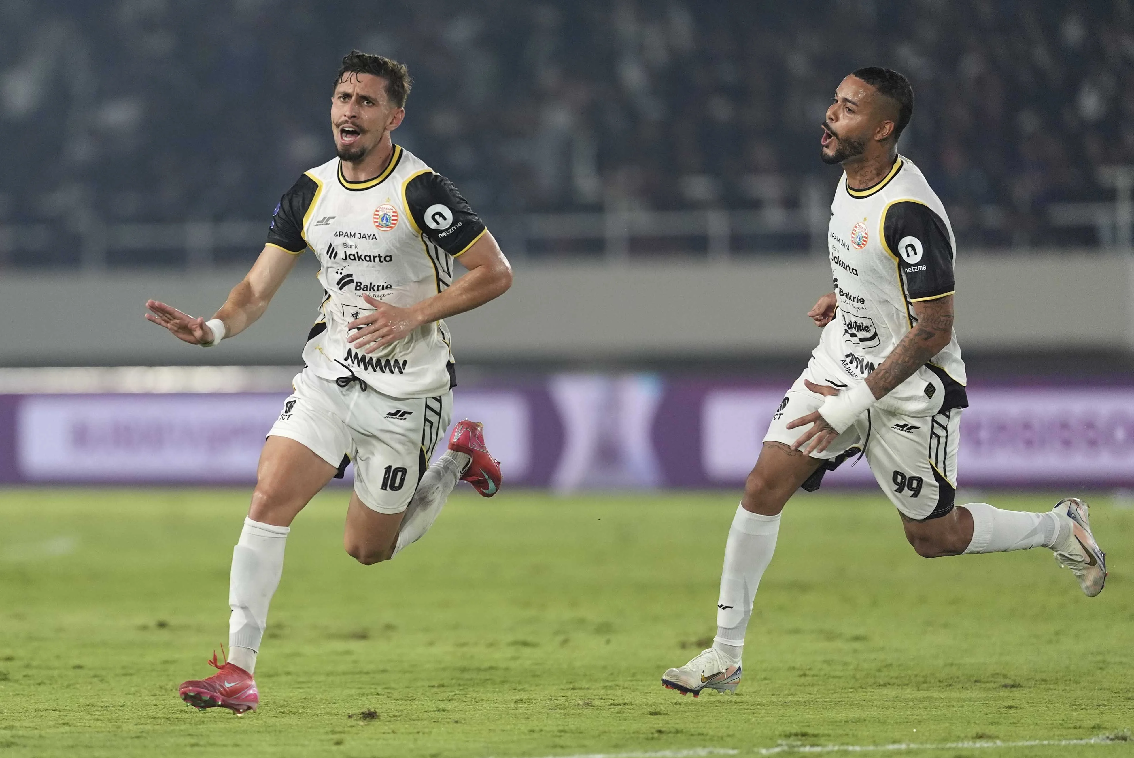 GUSTAVO FRANCA JADI MAN OF THE MATCH