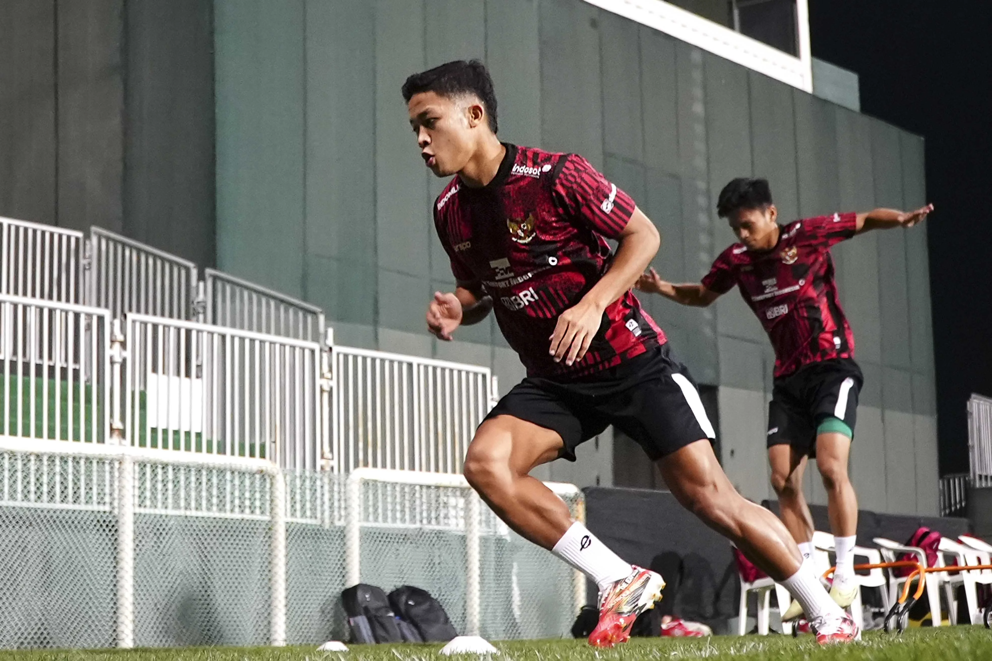 ILHAM RIO FAHMI: PORSI LATIHAN TAKTIK DI TIMNAS TERUS MENINGKAT