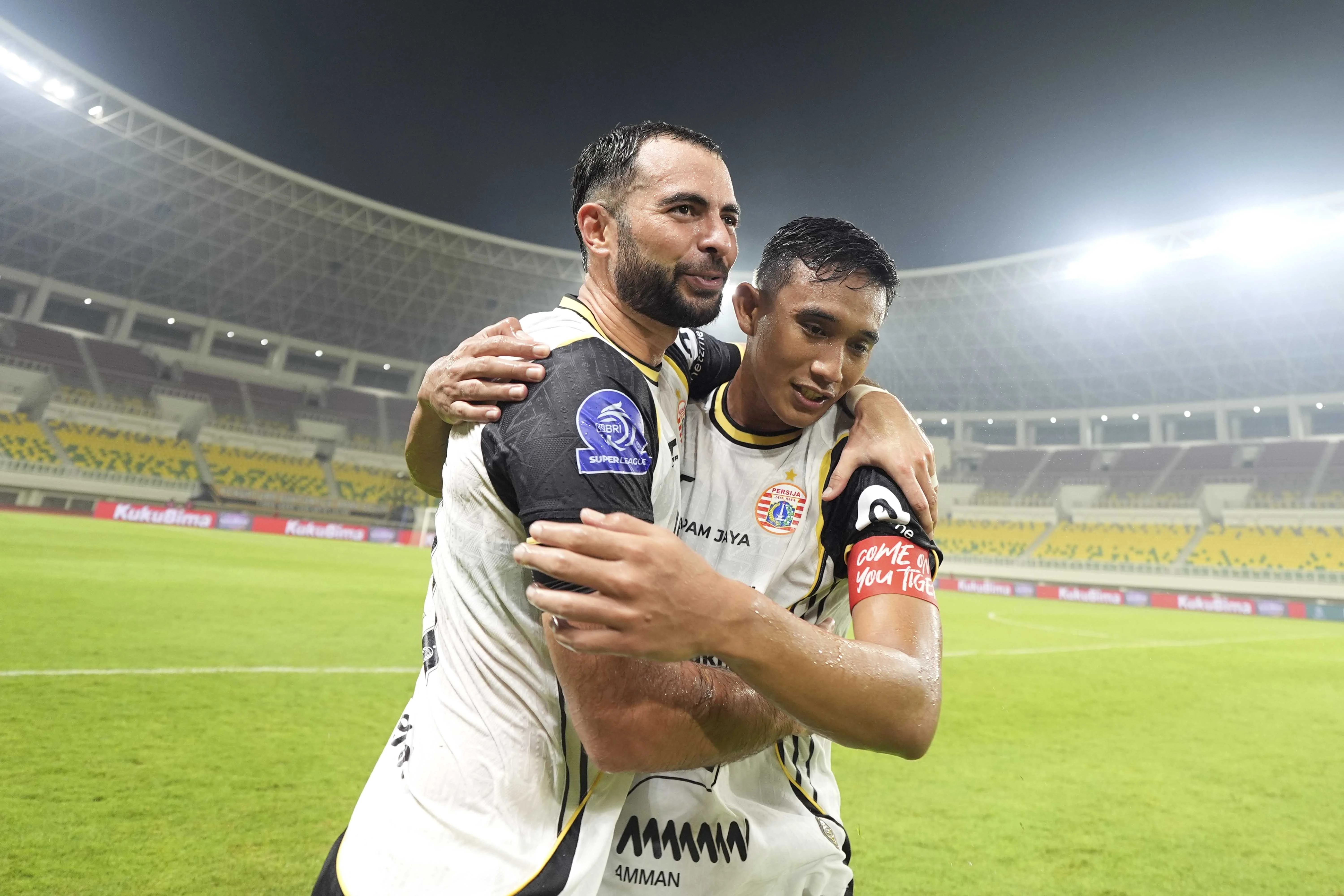 DUKUNGAN MAURICIO SOUZA UNTUK JORDI AMAT CS. DI TIMNAS