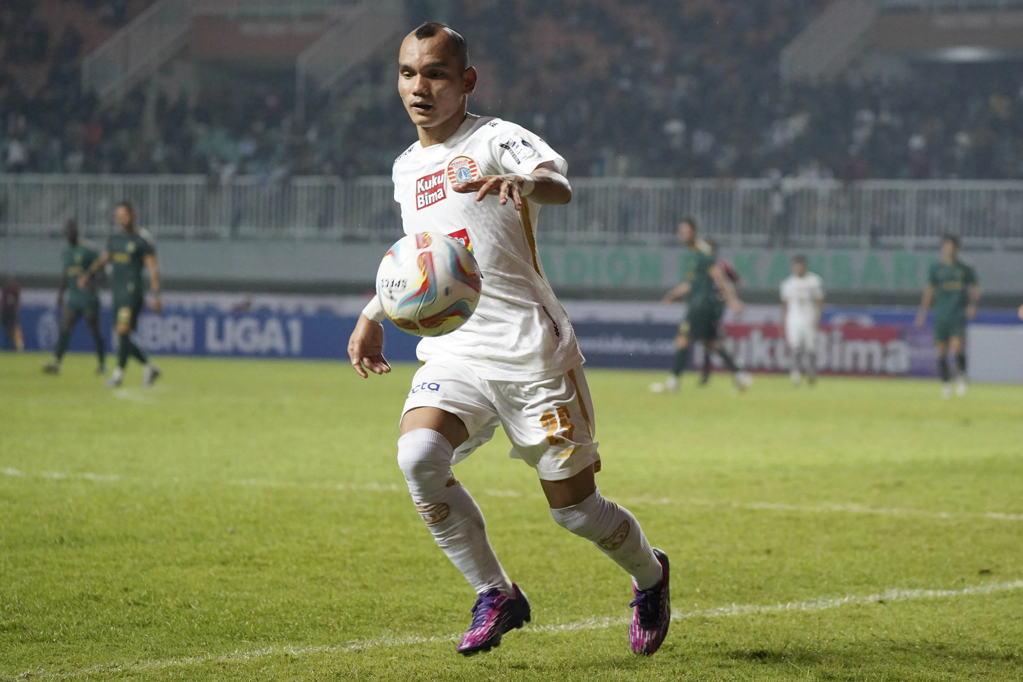 RIKO SIMANJUNTAK JADI MOTM VERSI LIGA 1, RIZKY RIDHO TERPILIH VERSI SHOUT AND VOTE