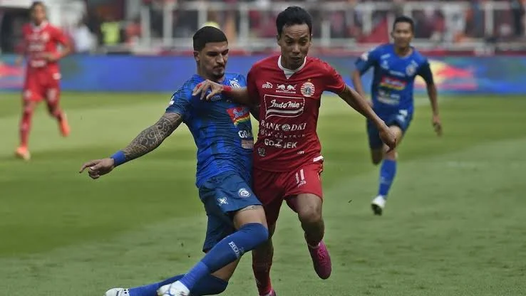FAKTA PERSIJA: PIALA EMAS BANG YOS, TURNAMEN PRAMUSIM PRESTISIUS MEDIO 2000-AN