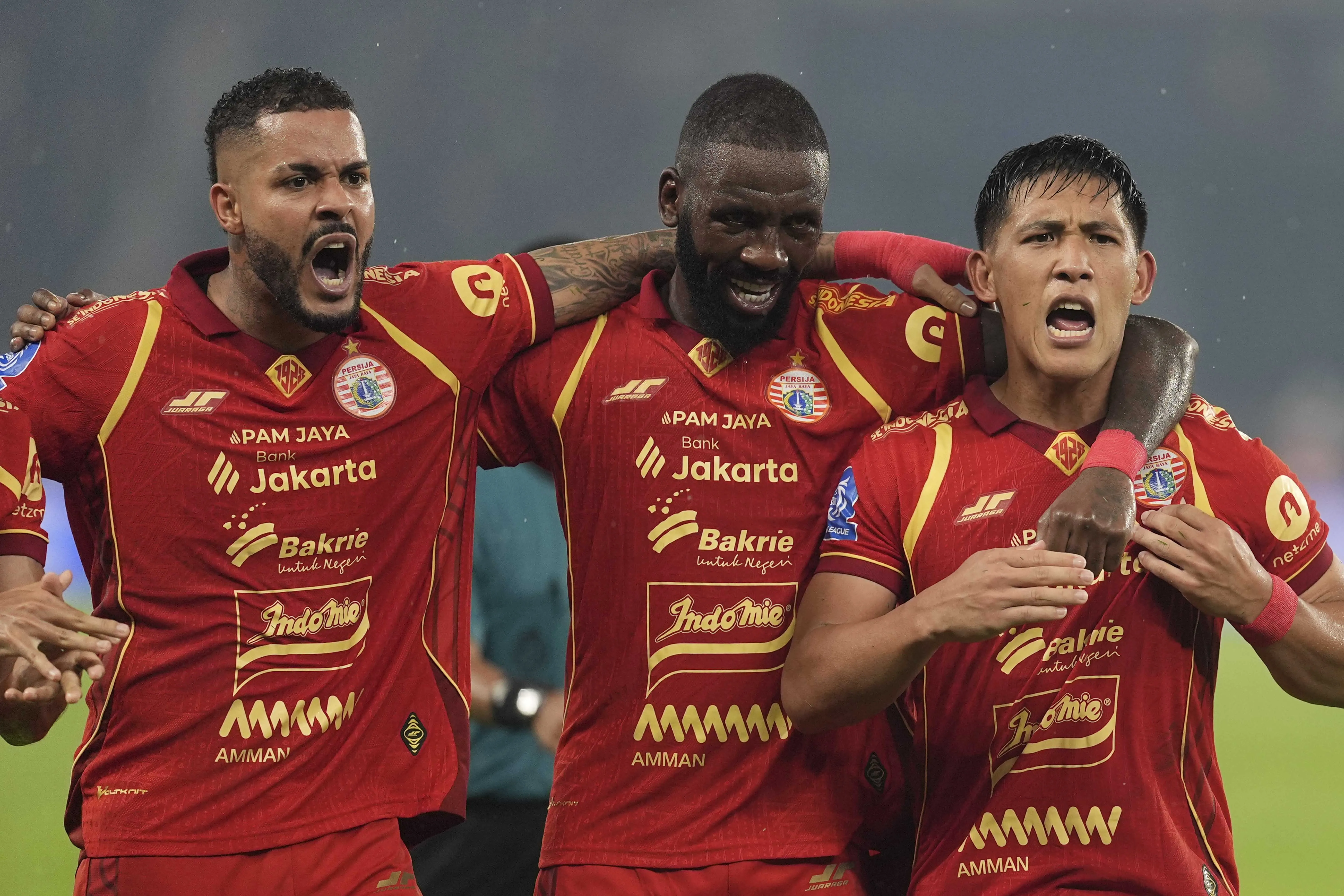REVIEW PERSIJA VS PERSEBAYA: MACAN KEMAYORAN LAYAK MENANG