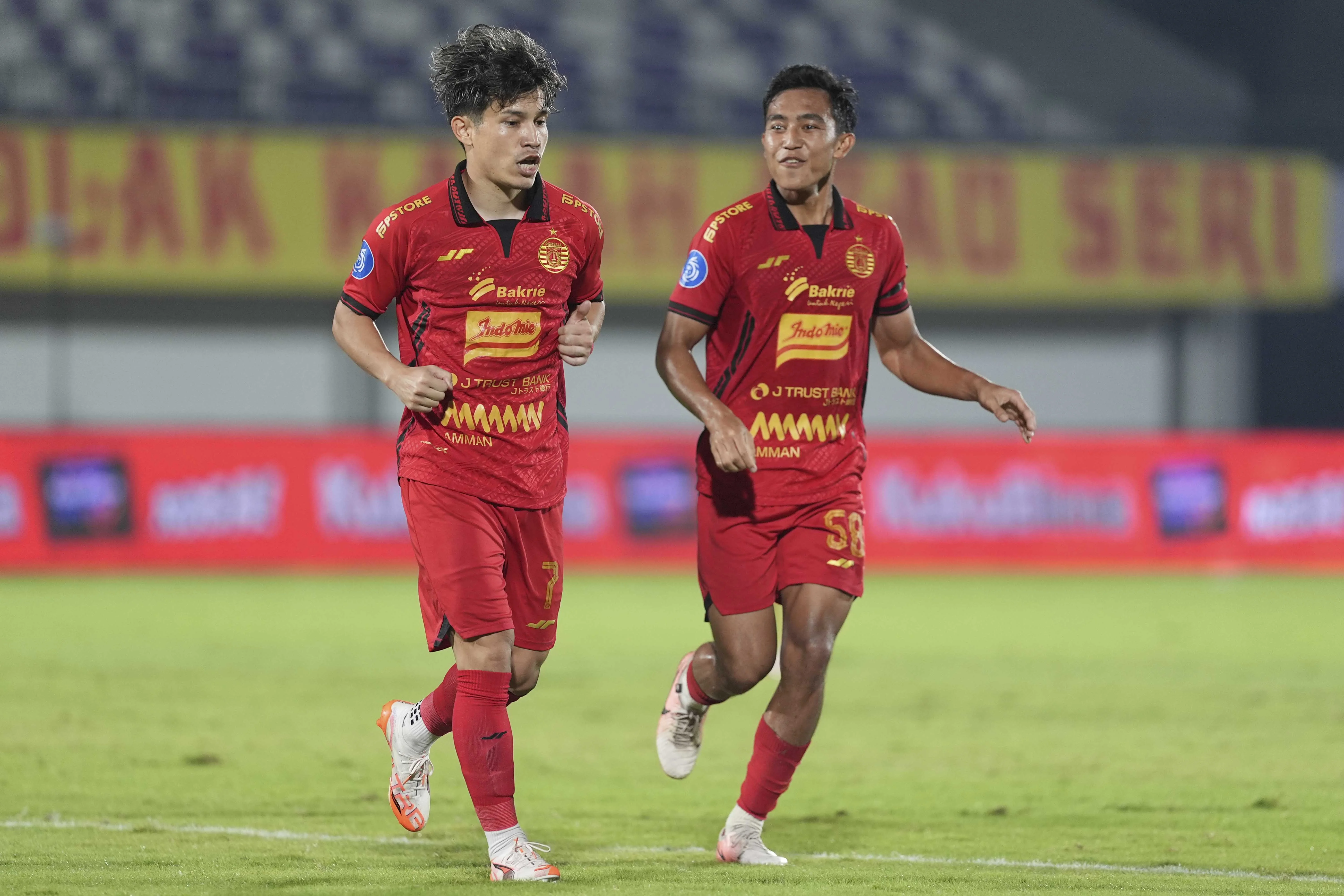 REVIEW PERSIJA VS PSIS: KEMENANGAN PENTING
