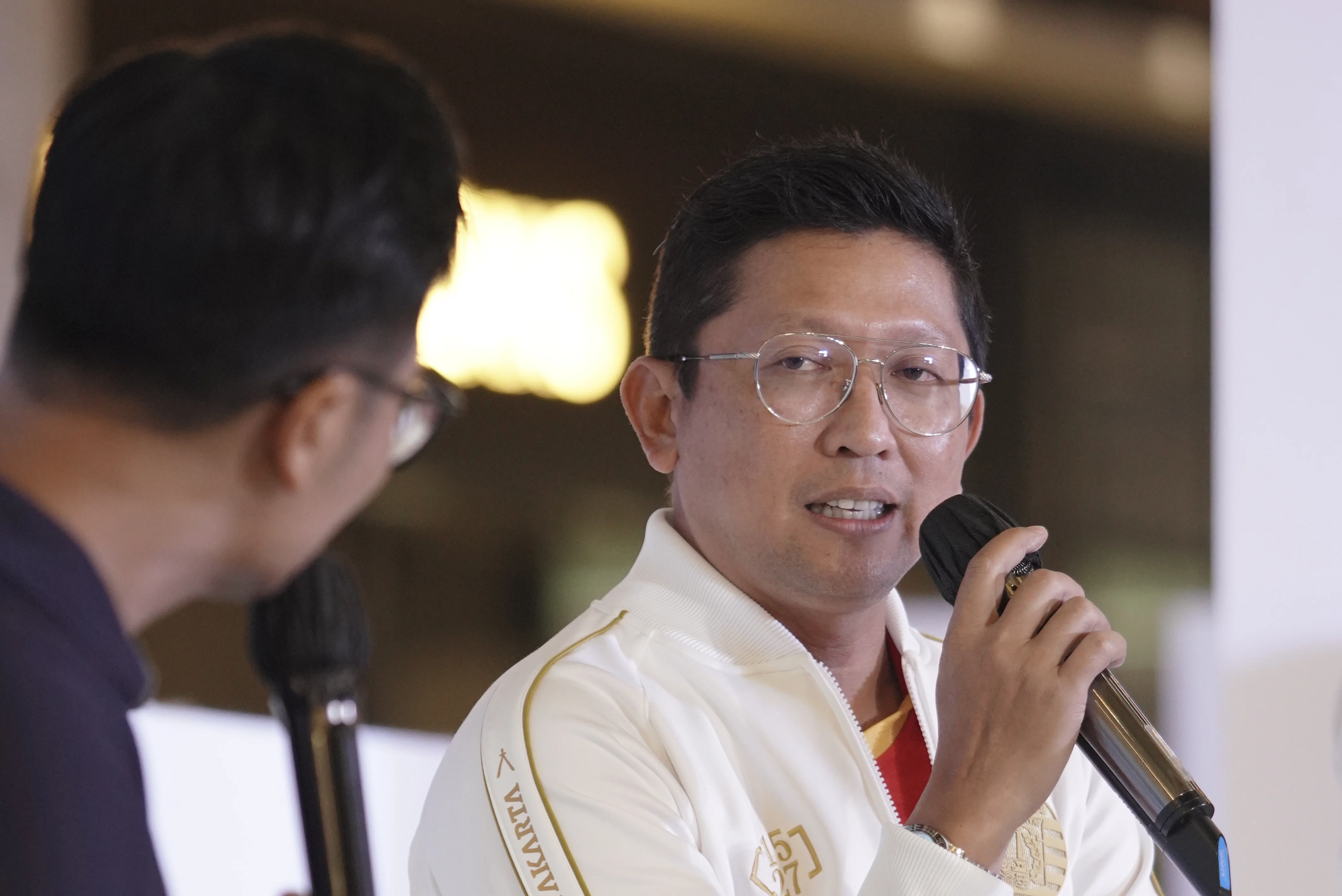 PRESIDEN PERSIJA BICARA INDUSTRI SEPAK BOLA DALAM NEGERI